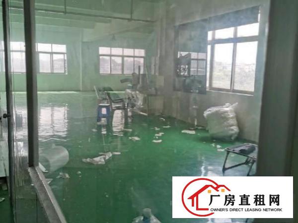  标准厂房3楼750平方出租
