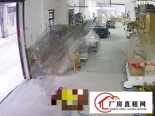  出租石龙沙头角抢手临街一楼厂房，楼上易找，地铺难求