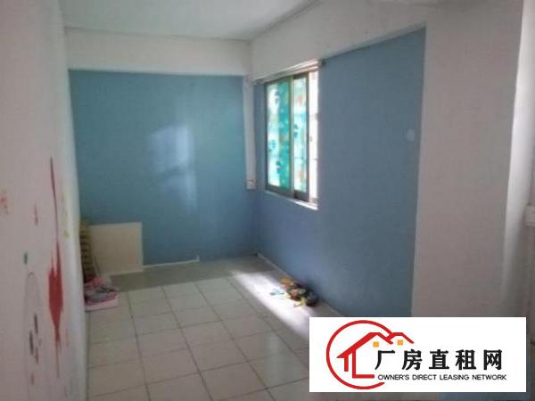  临街一楼旺铺，办公室，宿舍，饭厅，厨房，洗手间，各类设施齐全