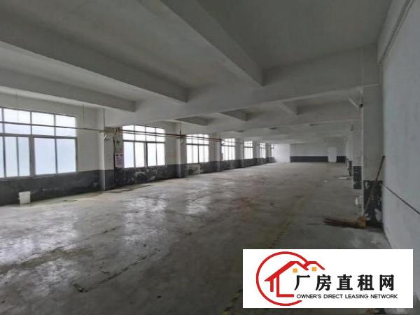  工业园厂房出租，马路在门口好上下货。