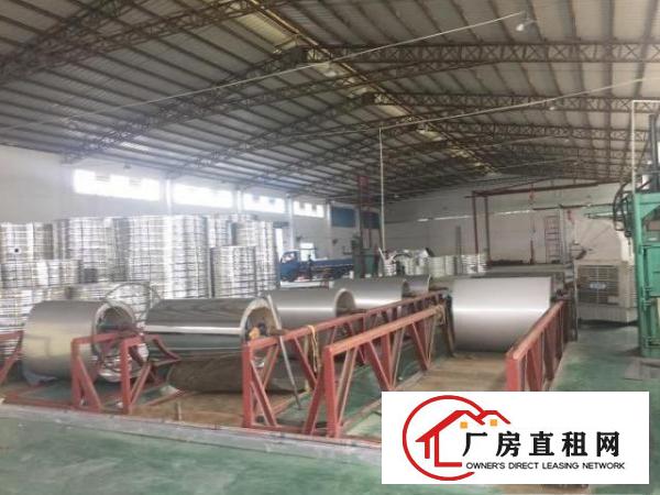  成熟工业区门口30米大路滴水八米钢结构厂房