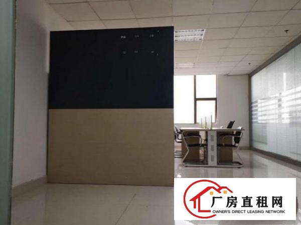  厚德新出二楼1000平方精装修厂房出租