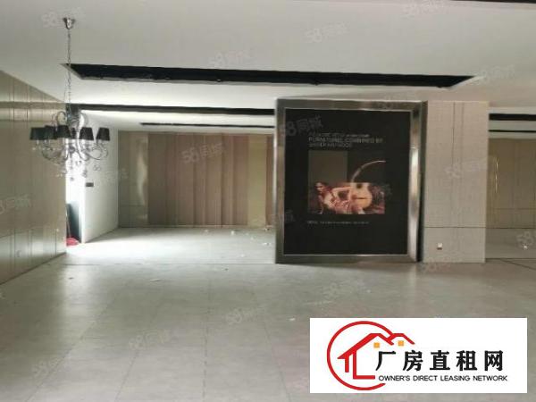  原房东实际面积出租，空地超大。