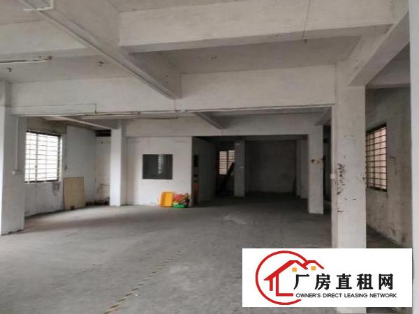  中堂东泊工业区主干道旁私人楼房二楼出租，适合做加工厂或仓库