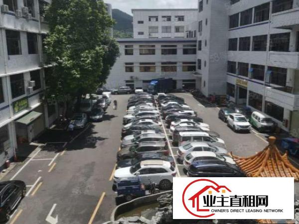  盐田港附近新出楼上340平带精装修厂房出租