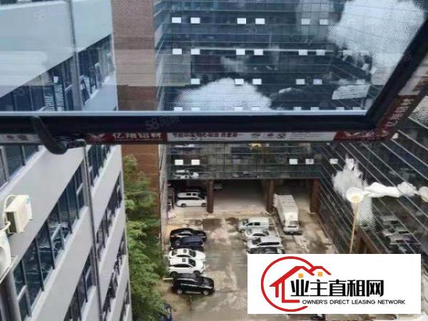  沙头角保税区附近新出楼上650平带精装修厂房出租