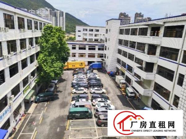  盐田独院厂房，车位充足。
